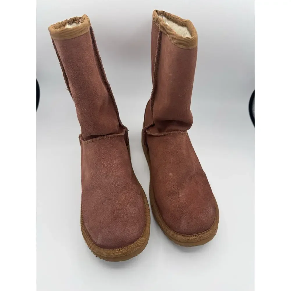 Arizona Women’s Starling Flat Heel Winter Boots Size 8m Aka Faux Ugg Boots